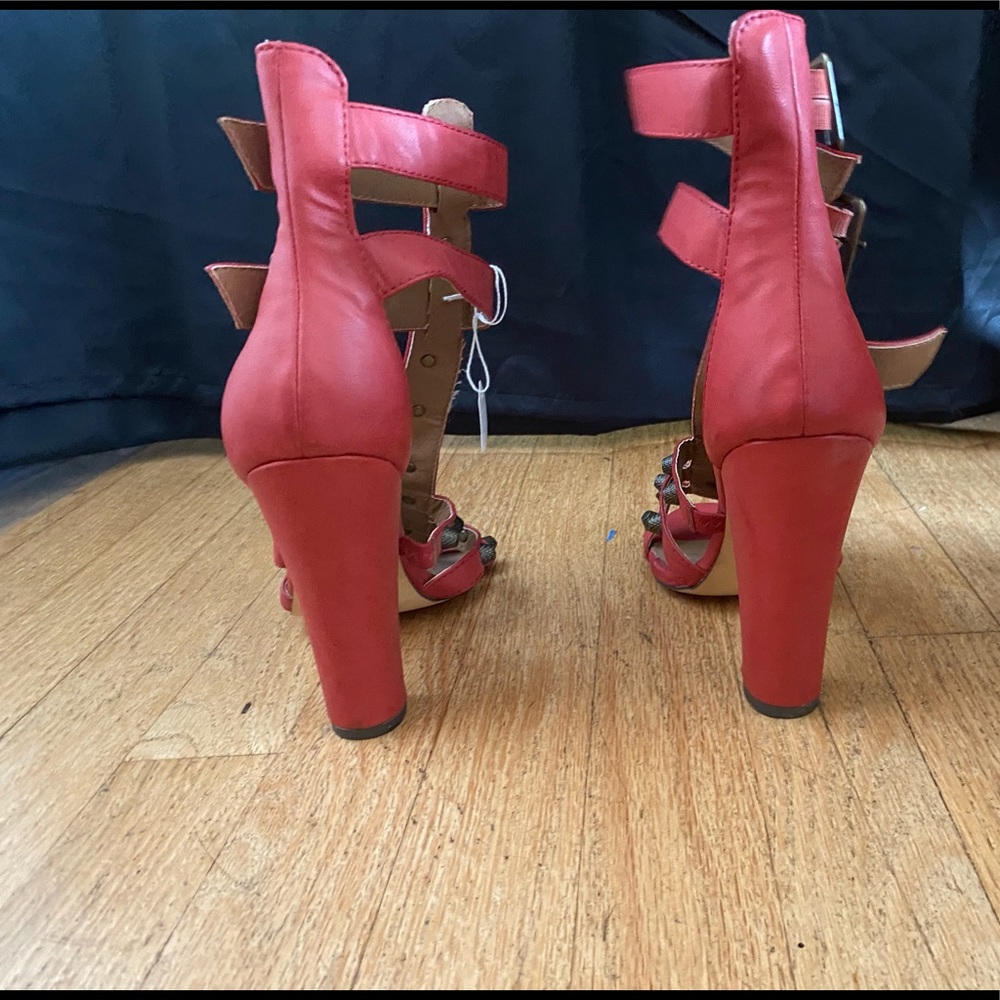 Micheal Antonio red heels